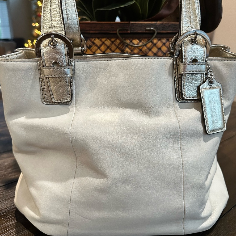 Coach Soho Satchel Off White w Gold metallic handles.